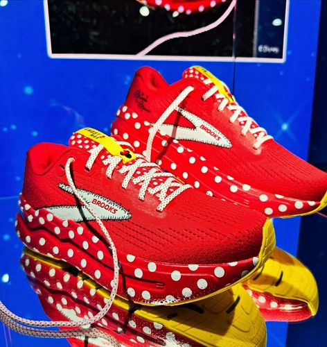 Brooks ghost max rundisney - brooks,