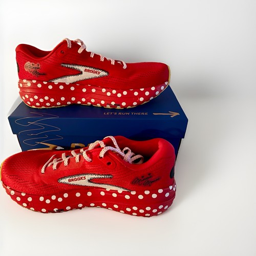 Brooks ghost max - max, disney